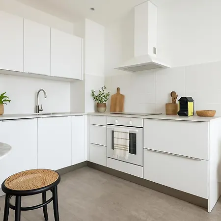 French Dolce Near Croisette